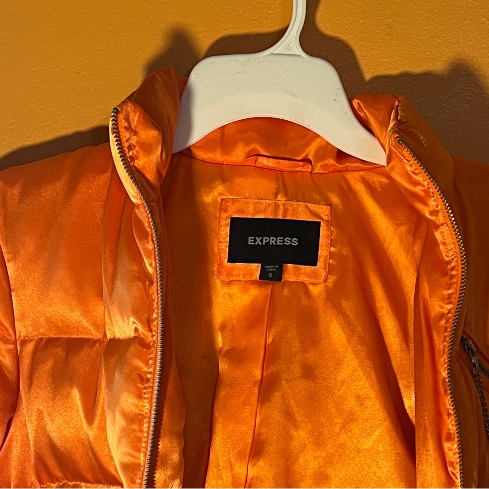 EXPRESS Fitted Puffer Jacket - Picture 4 of 6
